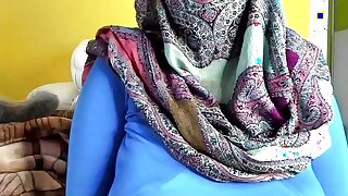 Cam Hoe Middle east Arab Persian Muslim big boobs Hijab hook up cams 12.01